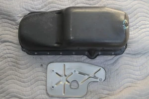 1984-1985 Corvette Oil Pan #14082350 cw windage tray #12554816 - Picture 1 of 9