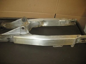 1990 RMX250 REAR SWING ARM SUZUKI RMX 250 1990-1996 61000-05D01 - Imagen 1 de 14