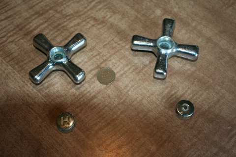 Lot Of 2 Vintage 2 5/8" Metal Faucet Handles 1-Hot(H) 1-Cold(C) See Pix!! Cover