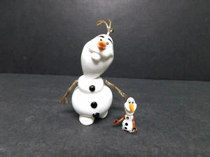 Juguete McDonald's CE en funcionamiento cantando Olaf "en verano" 5" y 1,5" Mini Olaf excelente estado - Imagen 1 de 6