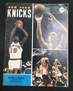 New York Knicks 1972-73 NBA Game Program vs. Pistons 12/25/1972 VG - Picture 1 of 1