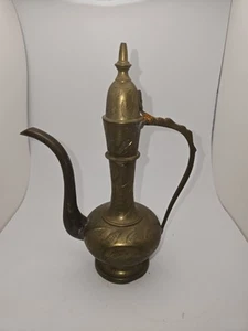 VINTAGE GEÄTZTER MESSINGKRUG TEEKANNE ÖL KAFFEE WASSER GENIE 8-1/2" HERGESTELLT IN INDIEN - Bild 1 von 4