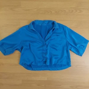 Lunya waschbares Seidentop mit Knopfleiste blau (geschätzt) Gr. Medium - Bild 1 von 8