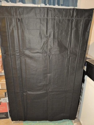 Organizador de armario de tela negra con estantes y varilla colgante Foto 1 de 4