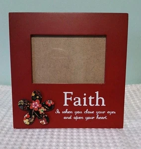 Red Wooden picture Frame 4x6 Mosaic Flower  And Words Of Faith/ Encouragement  - Picture 1 of 4