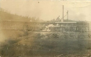 Postal de ocupación de trabajadores ferroviarios de fábrica en construcción de 1920 20-2986 - Imagen 1 de 2