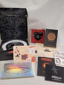The Schmoyer Sundial Model From Curiosity Box By V Sauce Tells Clock Time Small - Imagen 1 de 6
