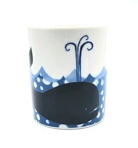 Taza de porcelana West Elm + Oceana "The Mug Project" Whale and Jelly Fish taza 12 oz - Imagen 1 de 12