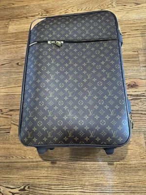 Maleta de viaje trolley Louis Vuitton con monograma Pegase 55 / E455.21-25117 Foto 1 de 4