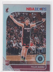 2019-20 Hoops Premium Stock Tyler Herro #210 Prizms Silver Miami Heat - Bild 1 von 2