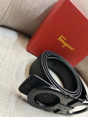 Salvatore Ferragamo Gancini 男式双面皮带 32-40- 黑色/赤褐色 — 第 1/4 张图片