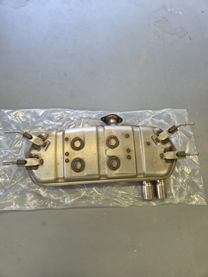 Silenciador de escape Mazda Mx-5 Miata 2016~2025 Foto 1 de 2