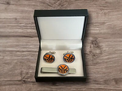 Gemelos New York NY Knicks, clip de corbata o juego completo Foto 1 de 4