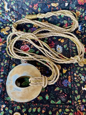 Cinturón de cuerda de macramé y cerámica artesanal vintage de 1980 Raku dorado metálico Foto 1 de 4