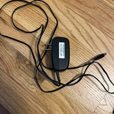 Netgear 12V 1.5A 18W AC DC Adapter AD2032F10 - Image 1 of 2