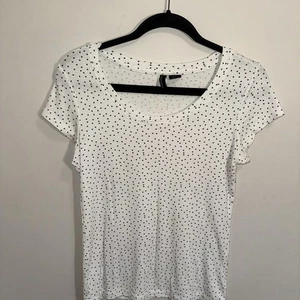 Cynthia Rowley White Black Polka Dot Dotted Tee Fitted Stretch Top Women’s M - Picture 1 of 3