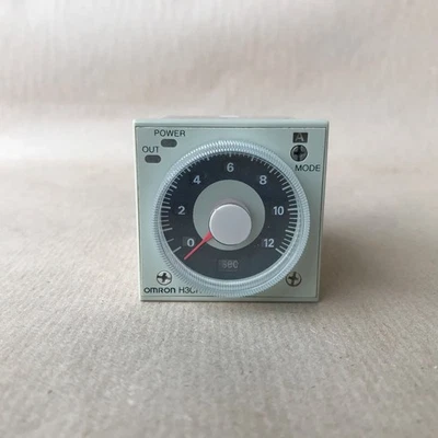 Omron H3CR-A Analog Solid State Timer - Bild 1 von 4