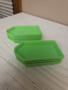 LOT OF 16 Green Plastic Diamond Painting Trays,3.5inches x 1.9inches Green 16pcs - Picture 1 of 2