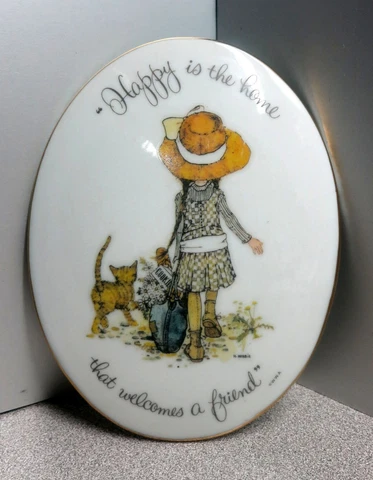 Holly Hobbie Porcelain Oval Plaque 6" Happy Is The Home 1973 #19M Cover
