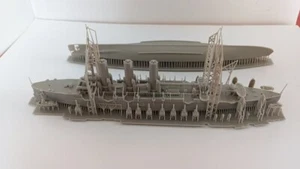 1/700  Russia Aurora Cruiser - Picture 1 of 4
