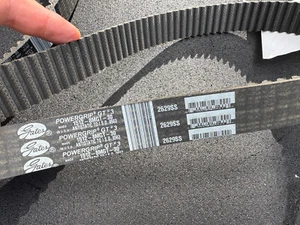 * NEW * GATES 1512-8MGT-30 POWERGRIP GT 3 TIMING BELT,  2629SS - Picture 1 of 1