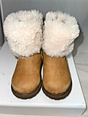 Oshkosh Bgosh Niños Pequeños Niños Botas/Zapatos Bronceados con Imitación Abeto-Talla 4 Foto 1 de 4