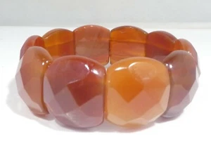 ART DECO FACETED HAND CARVED BAKELITE BRACELET - Picture 1 of 5
