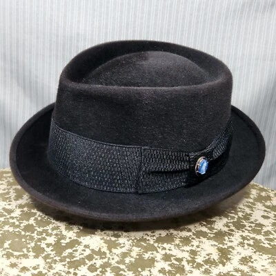 Vintage CHAMP Fedora Hat - Black Fur Finish (LH), WEDGWOOD Jasperware Cameo ~ 7¼ - Image 1 of 4