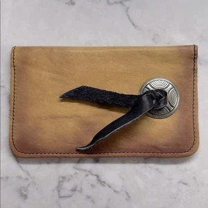 Vintage Buffalo Trading Co Buff Tan Bison Leather Checkbook Wallet Concho Detail - Picture 1 of 5