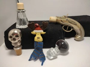 Lot of 5 GUN.SKULL.CRYSTAL ETC. WINE BOTTLE STOPPER CORK BOTTLE STOPPER - Picture 1 of 12