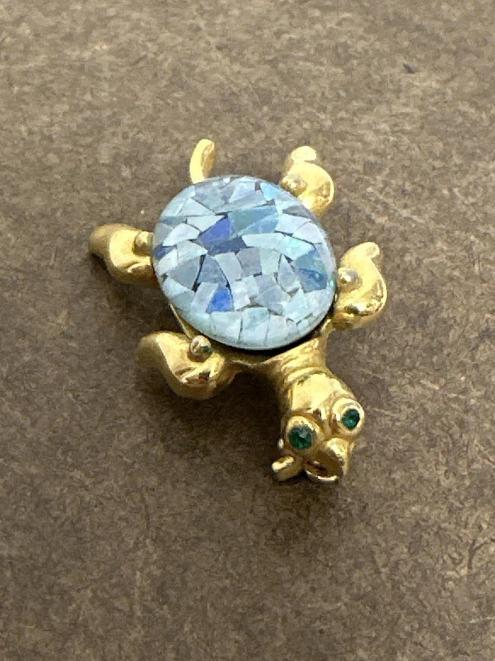 Broche prendedor vintage tortuga tono dorado azul mosaico concha ojos verdes bisutería Foto 1 de 4