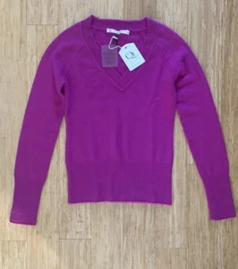 Maglione scollo a V Qi cashmere magenta 100% cashmere nuovo con etichette taglia XS $229 - Foto 1 di 6