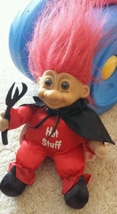 Muñeca Troll DEVIL Russ 7" VALENTINE Cosas Lo Calientes - con capa y espada - Imagen 1 de 2