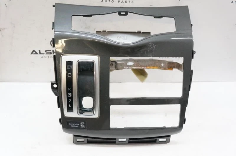 Nissan Quest s 2012 tablero palanca de cambios moldura bisel panel 682601JA1A fabricante original  Foto 1 de 4