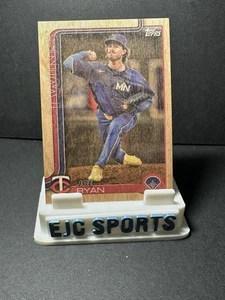 2025 Topps Series 1 - Joe Ryan - Wood SSP #40 Twins /25 - Picture 1 of 3