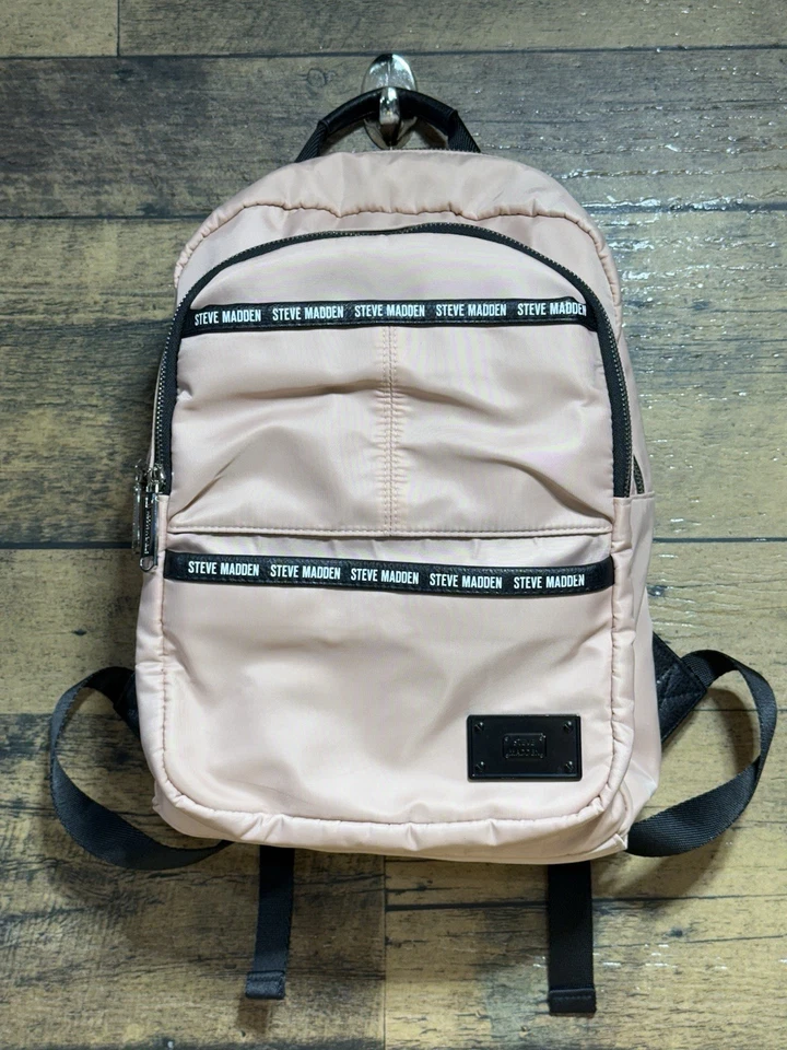 NUEVO -Mochila Steve Madden Mini Force con bolsa para muñeca. Beautiful Pink Co Foto 1 de 4