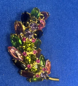 Vintage Juliana Watermelon Colored Brooch Stunning C738 - Picture 1 of 4