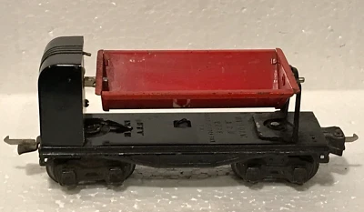 Pre-War LIONEL No. 3659 Operating Dump Car in Nice Condition - Untested - Image 1 of 4