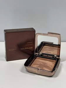 Hourglass Ambient Lighting Bronzer Luminous Bronze Light 11g – New in Box - Picture 1 of 9