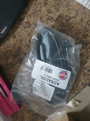 Passenger Right Door Handle Exterior Front Fits 97-05 PARK AVENUE 602402 - Image 1 of 2