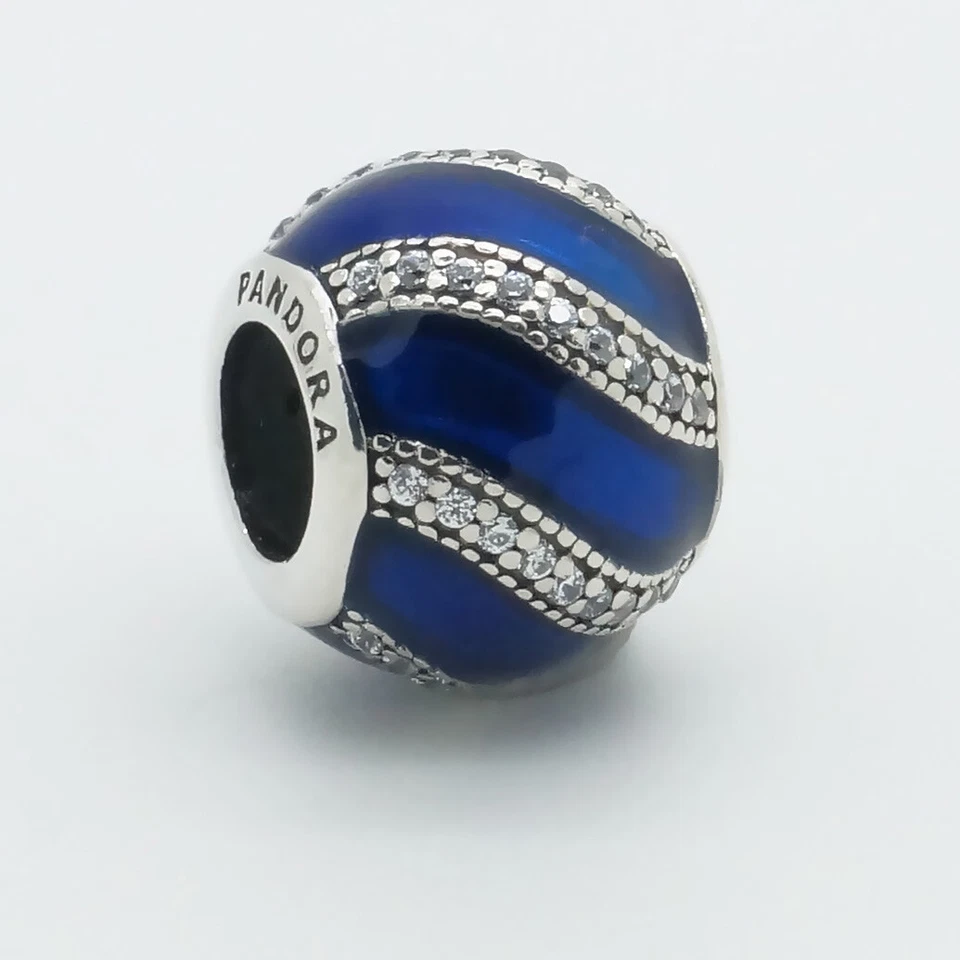 Original Pandora Charm Weihnachtsornament Blau Silber Zirkonia 791991EN118 Neu - Bild 1 von 1