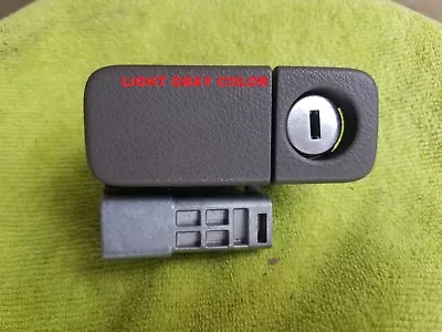 2007-2011 Honda CR-V Glove Box Latch Compartment Handle Lock CRV OEM LIGHT GRAY - Image 1 of 4