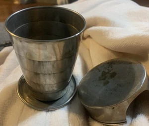 VINTAGE. C.F. TAZA PASTILLERO PLEGABLE RUMPP Metal - Imagen 1 de 7