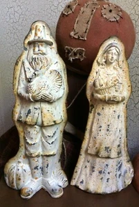 Pair Antiqued Finish Tin Style Pilgrim Halloween Distressed Resin Chocolate Mold - Picture 1 of 8