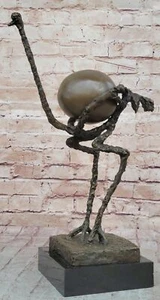 Handgefertigte detaillierte große Strauß Mid Century Modern Skulptur von Picasso Verkauf - Bild 1 von 10