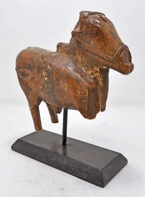 Antigua Estatuilla Nandi Vaca Santa Madera Original Antigua Tallada a Mano Policromada Foto 1 de 4