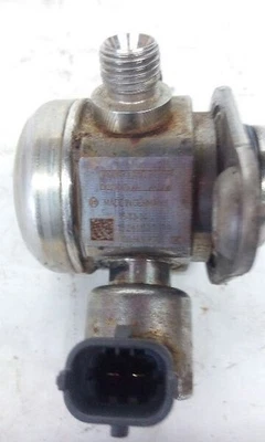 Bomba de combustible Jaguar XF 10-19 bomba de 3,0 litros solo montada en motor AWD delantera  Foto 1 de 4