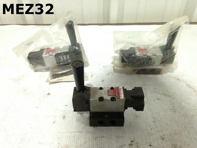 Schrader Bellows M204-246-21 Cam Operated Valve w/ 1/4" NPT Ports -Lot of 3   - Image 1 of 4