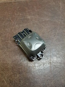 2000-2005 Cadillac Deville OEM LH or RH driver or passenger rear lumbar switch - Picture 1 of 4