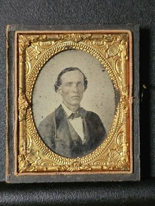 Ninth Plate Cased Ambrotype: Gentlemanan w/Light Eyes  - Picture 1 of 5